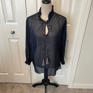 Robert Graham size L silk blend top